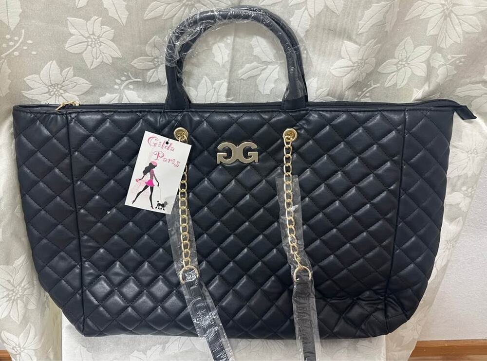 Gilda Paris Black Quilted Tote Bag Ex large. B146